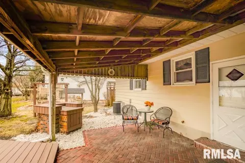 1450 E Ash St, Canton, IL 61520 photo 45