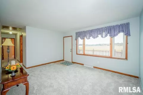 1450 E Ash St, Canton, IL 61520 photo 4