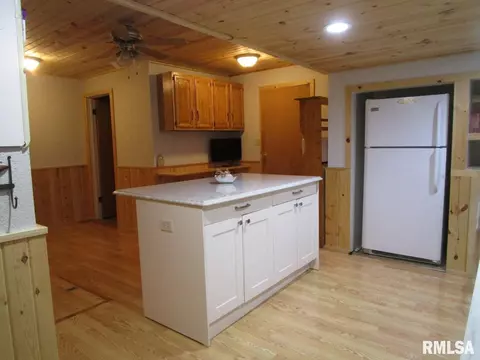 1269 E Chestnut St, Canton, IL 61520 photo 26