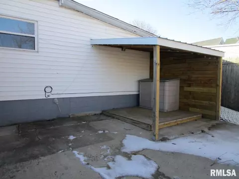 1269 E Chestnut St, Canton, IL 61520 photo 44