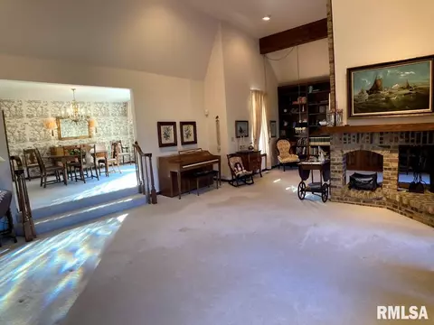 815 Compton Pkwy, Macomb, IL 61455 photo 17