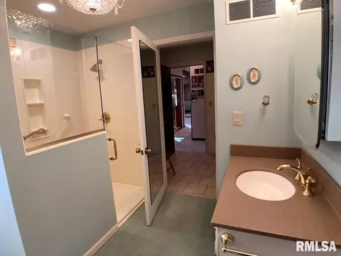 815 Compton Pkwy, Macomb, IL 61455 photo 29
