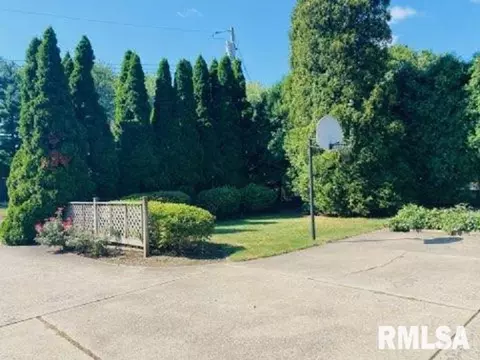 815 Compton Pkwy, Macomb, IL 61455 photo 48