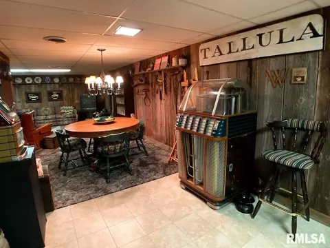 815 Compton Pkwy, Macomb, IL 61455 photo 45