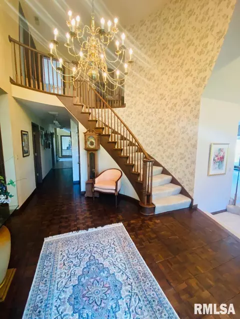 815 Compton Pkwy, Macomb, IL 61455 photo 4