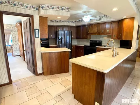 815 Compton Pkwy, Macomb, IL 61455 photo 10