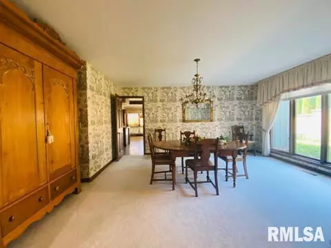 815 Compton Pkwy, Macomb, IL 61455 photo 22