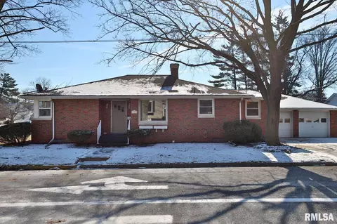 428 E Monroe St, Morton, IL 61550 photo 1