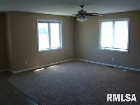 5529 E Knox St, Chillicothe, IL 61523 photo 7