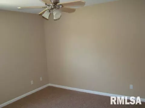 5529 E Knox St, Chillicothe, IL 61523 photo 13
