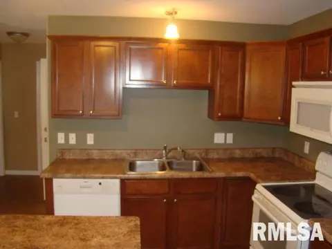 5529 E Knox St, Chillicothe, IL 61523 photo 5