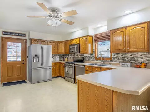 9529 W Buckingham Ct, Mapleton, IL 61547 photo 8