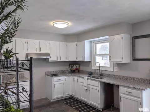 409 Radisson Rd, Marquette Heights, IL 61554 photo 16