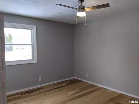409 Radisson Rd, Marquette Heights, IL 61554 photo 24