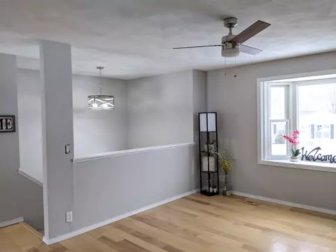 409 Radisson Rd, Marquette Heights, IL 61554 photo 8
