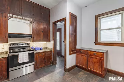 410 N Main St, Eureka, IL 61530 photo 21