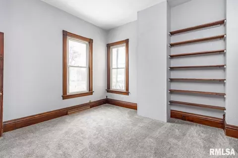 410 N Main St, Eureka, IL 61530 photo 13