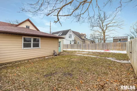 410 N Main St, Eureka, IL 61530 photo 38