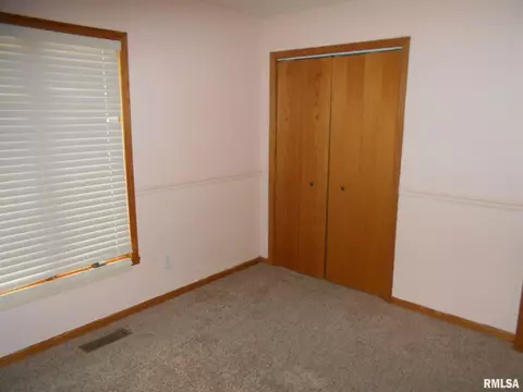 930 Cypress Ct, Macomb, IL 61455 photo 13