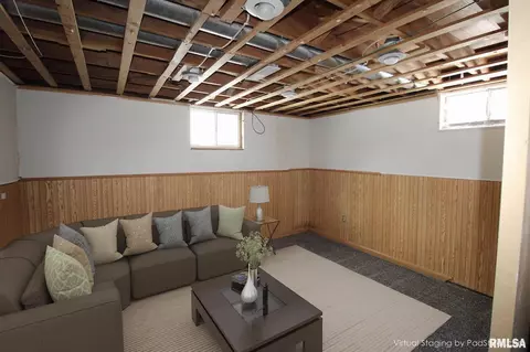 509 W Burton St, Eureka, IL 61530 photo 7
