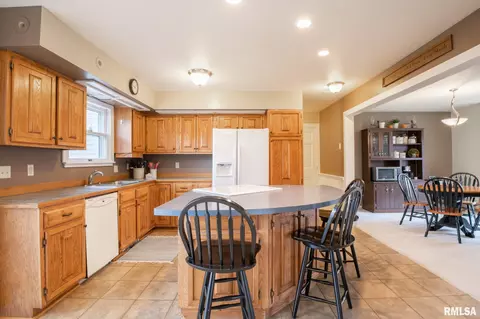 505 Ridge Ln, Eureka, IL 61530 photo 10