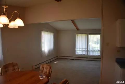 1101 Maple Ave, Macomb, IL 61455 photo 5