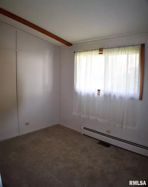 1101 Maple Ave, Macomb, IL 61455 photo 13