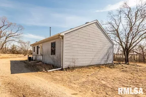8634 Desutter Rd, Manito, IL 61546 photo 22