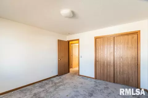 8634 Desutter Rd, Manito, IL 61546 photo 18