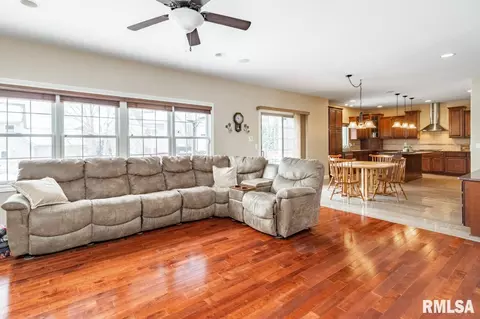 6502 W Hazel Nut Dr, Edwards, IL 61528 photo 9