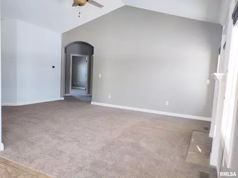 104 Sable Ln, Washington, IL 61571 photo 9