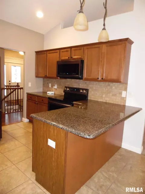 104 Sable Ln, Washington, IL 61571 photo 16
