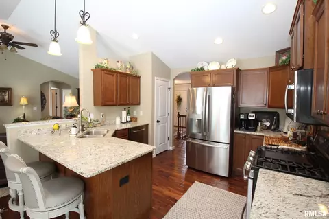 1853 Jadens Way, Washington, IL 61571 photo 11