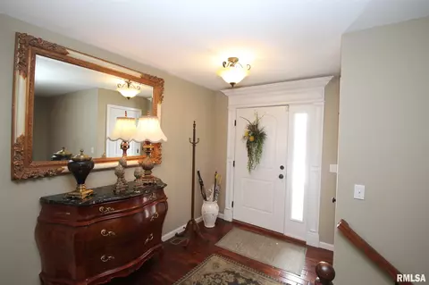 1853 Jadens Way, Washington, IL 61571 photo 3
