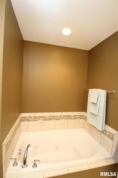 1853 Jadens Way, Washington, IL 61571 photo 20