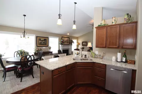 1853 Jadens Way, Washington, IL 61571 photo 13