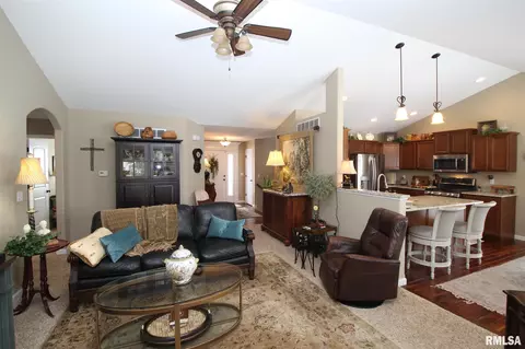 1853 Jadens Way, Washington, IL 61571 photo 6