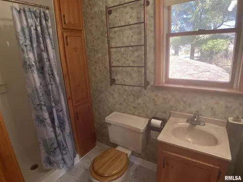 1315 Riverview Dr, Macomb, IL 61455 photo 13