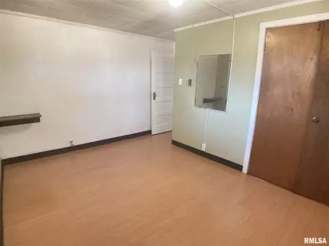 1315 Riverview Dr, Macomb, IL 61455 photo 11