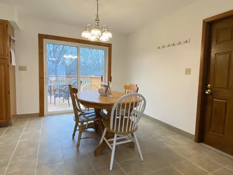 1213 Stacy Ln, Macomb, IL 61455 photo 5