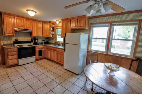 305 E Harrison St, Morton, IL 61550 photo 11