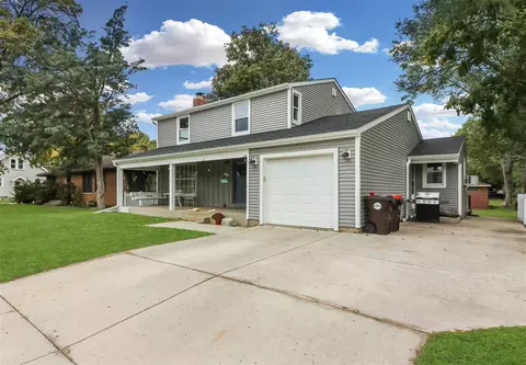 305 E Harrison St, Morton, IL 61550 photo 2
