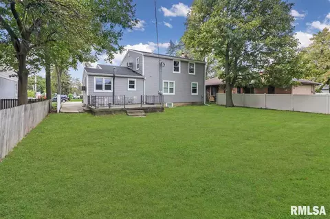 305 E Harrison St, Morton, IL 61550 photo 4