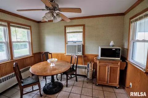 305 E Harrison St, Morton, IL 61550 photo 10