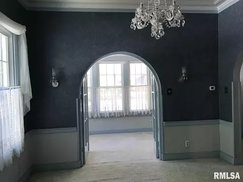 604 S Johnson St, Macomb, IL 61455 photo 5