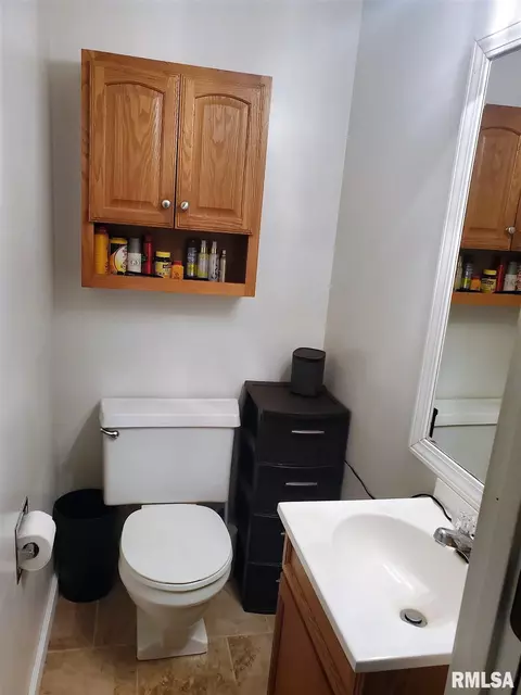 318 E Pine St, Metamora, IL 61548 photo 24