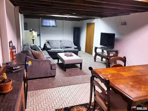 318 E Pine St, Metamora, IL 61548 photo 30
