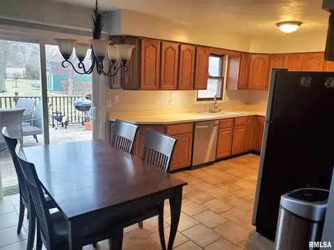318 E Pine St, Metamora, IL 61548 photo 15