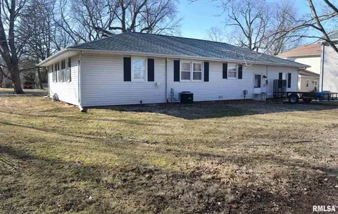 204 S Elm St, Delavan, IL 61734 photo 20