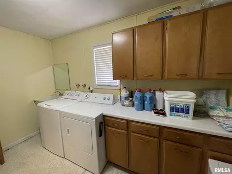 707 S Hilldale Ave, Eureka, IL 61530 photo 30